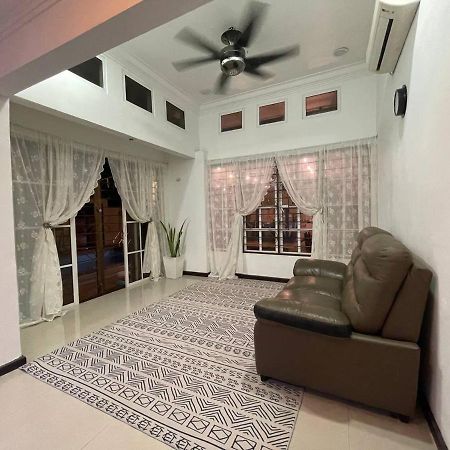 פטלין ג'איה Homestay Laman Nuri, Kota Damansara מראה חיצוני תמונה